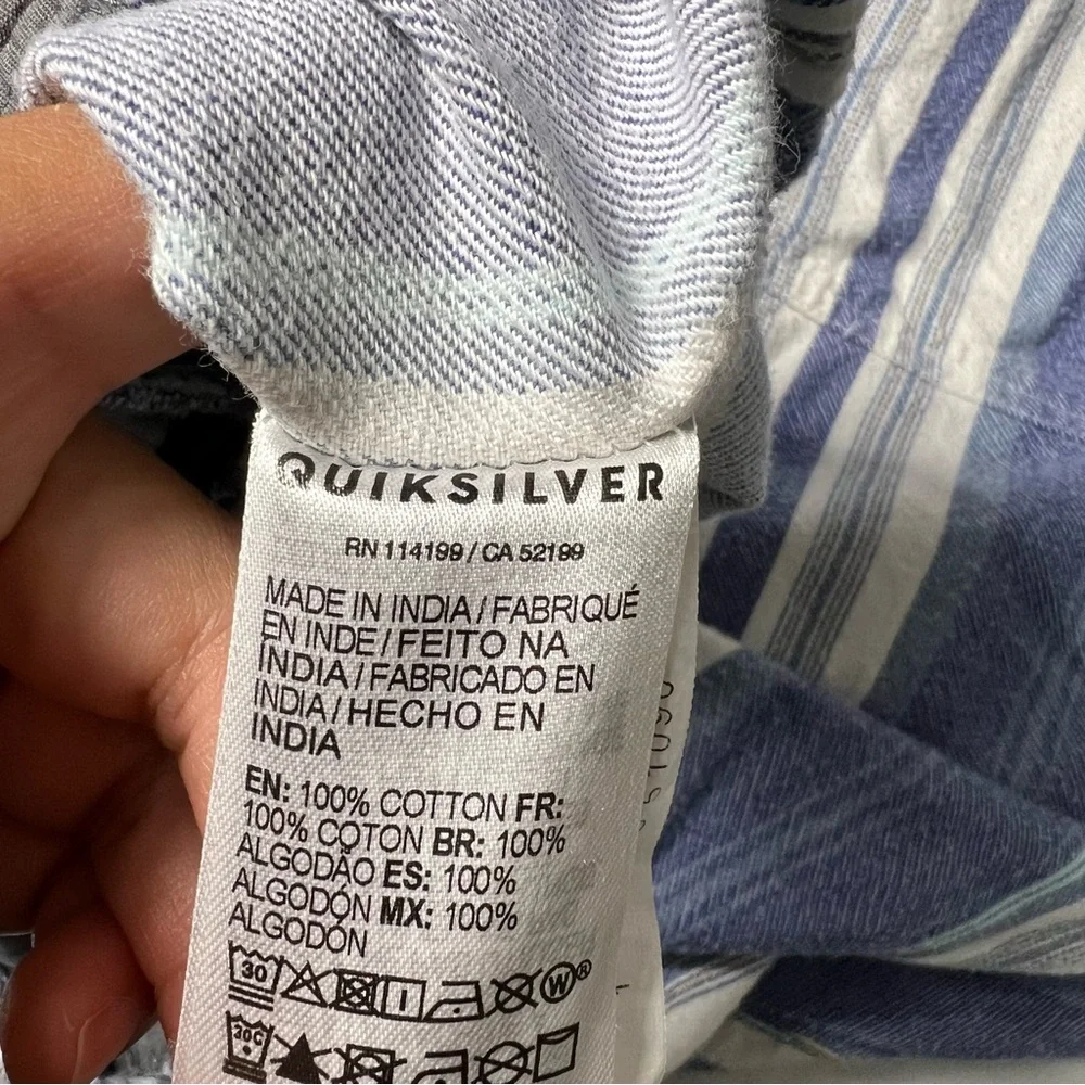 Quiksilver‎ Blue and White Striped Men's Sweater